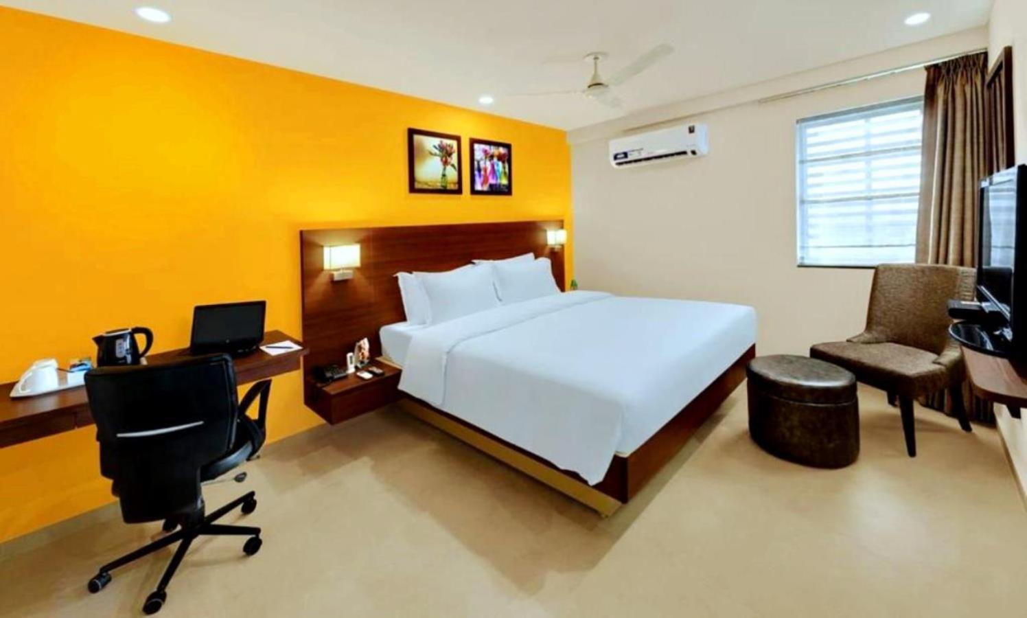 Best Western Alkapuri, Vadodara Ngoại thất bức ảnh