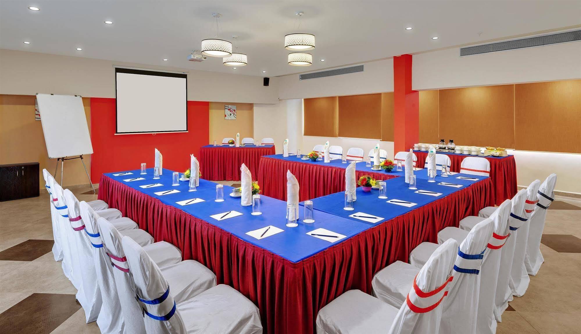 Best Western Alkapuri, Vadodara Ngoại thất bức ảnh
